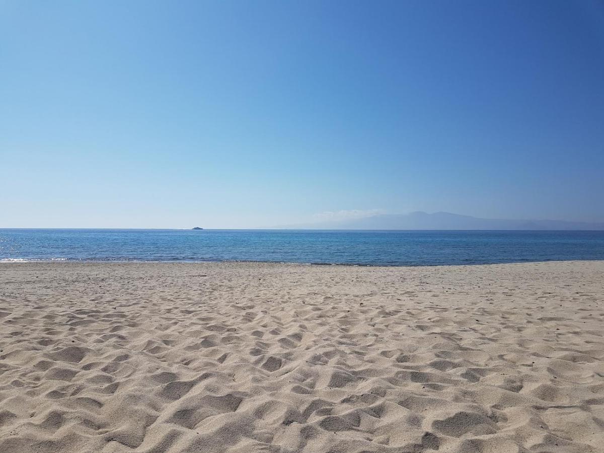 Golden Beach Glyfada Apartments Kastrákion Esterno foto